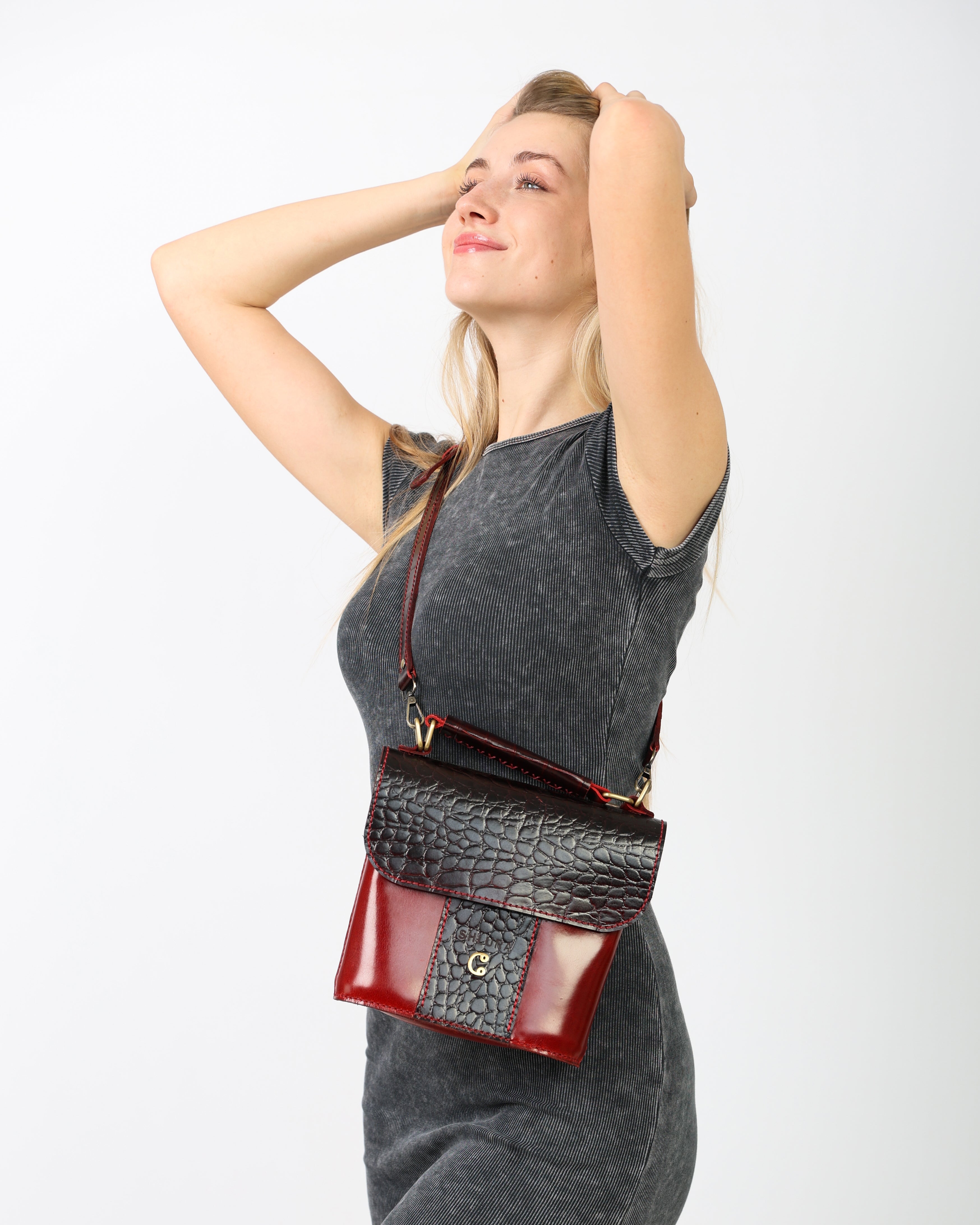 Veloura – Red