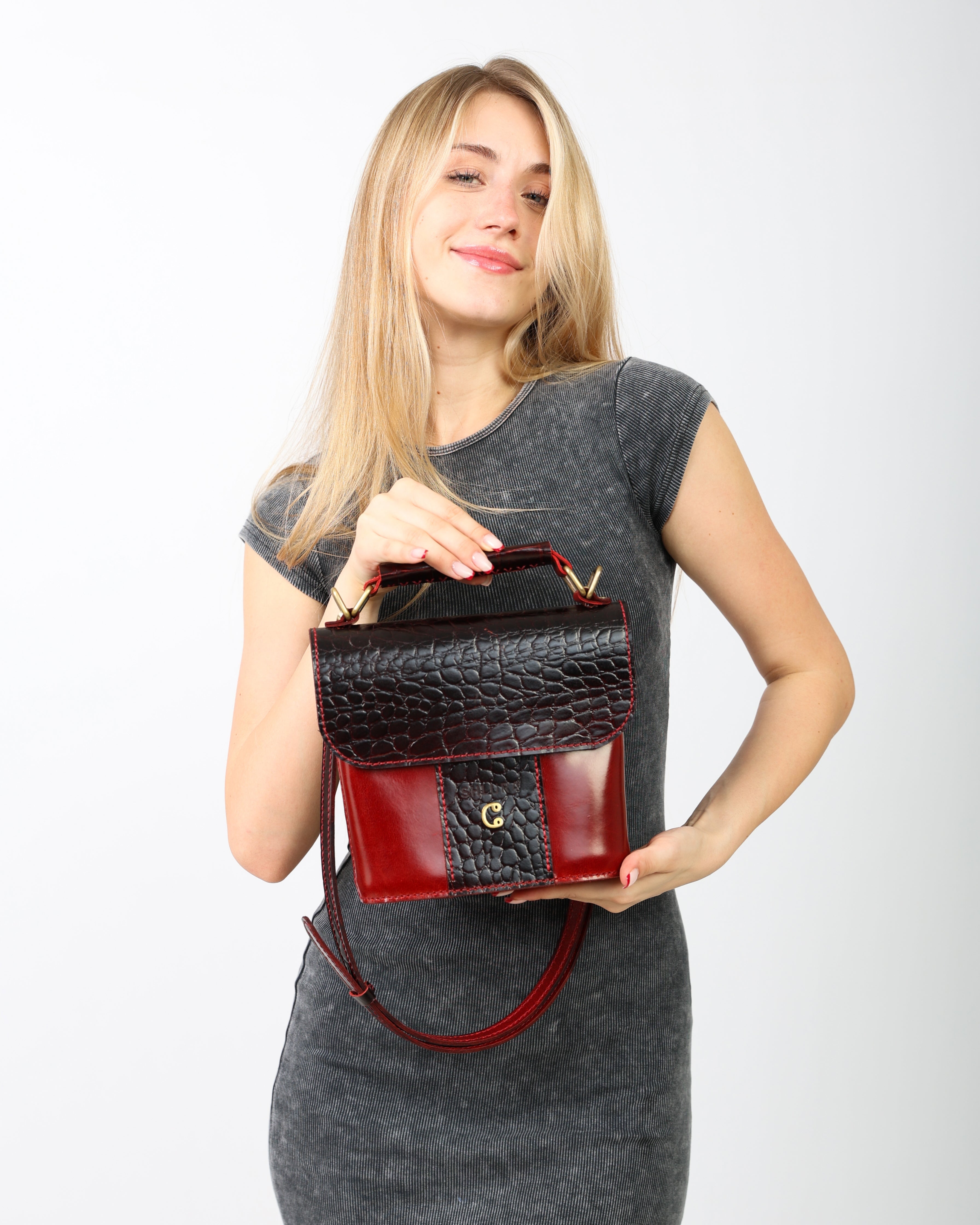 Veloura – Red