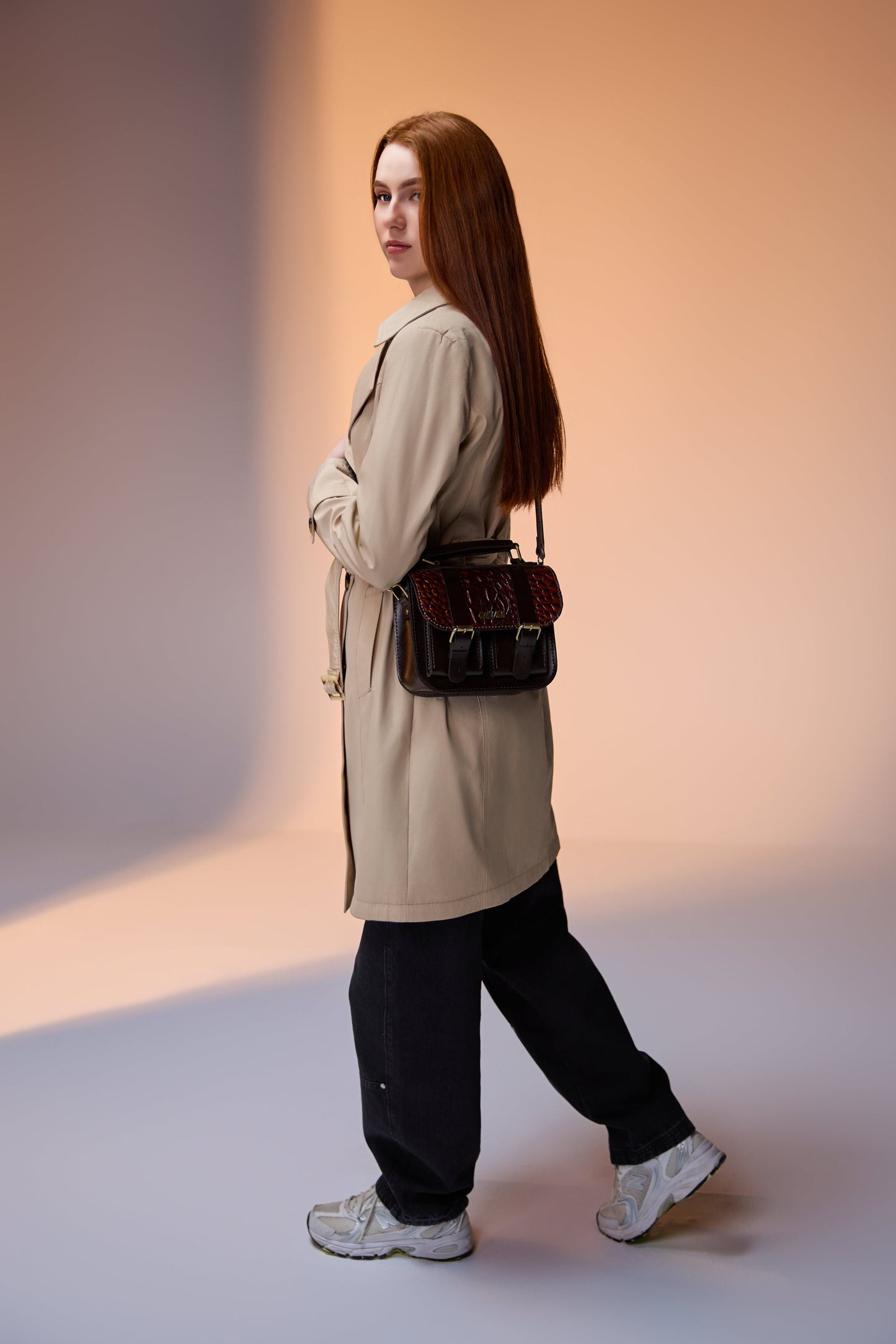 كروسيلا – بني غامق