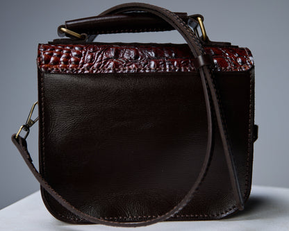 كروسيلا – بني غامق