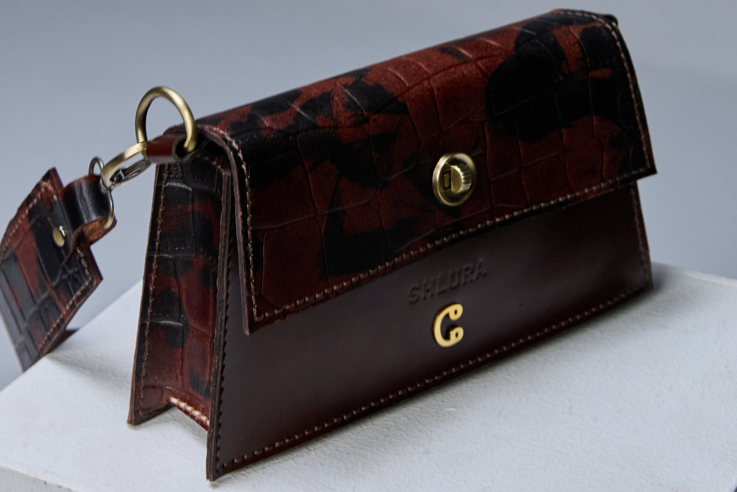 نيبرا – براون