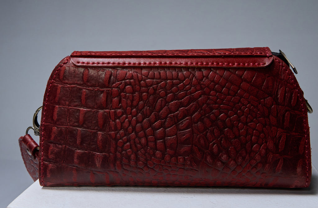 Velraya – Red Crocodile