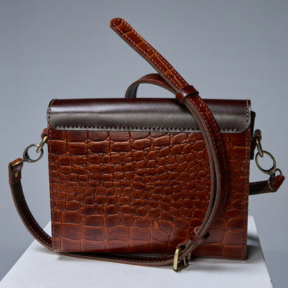 Velmira – Crocodile Brown