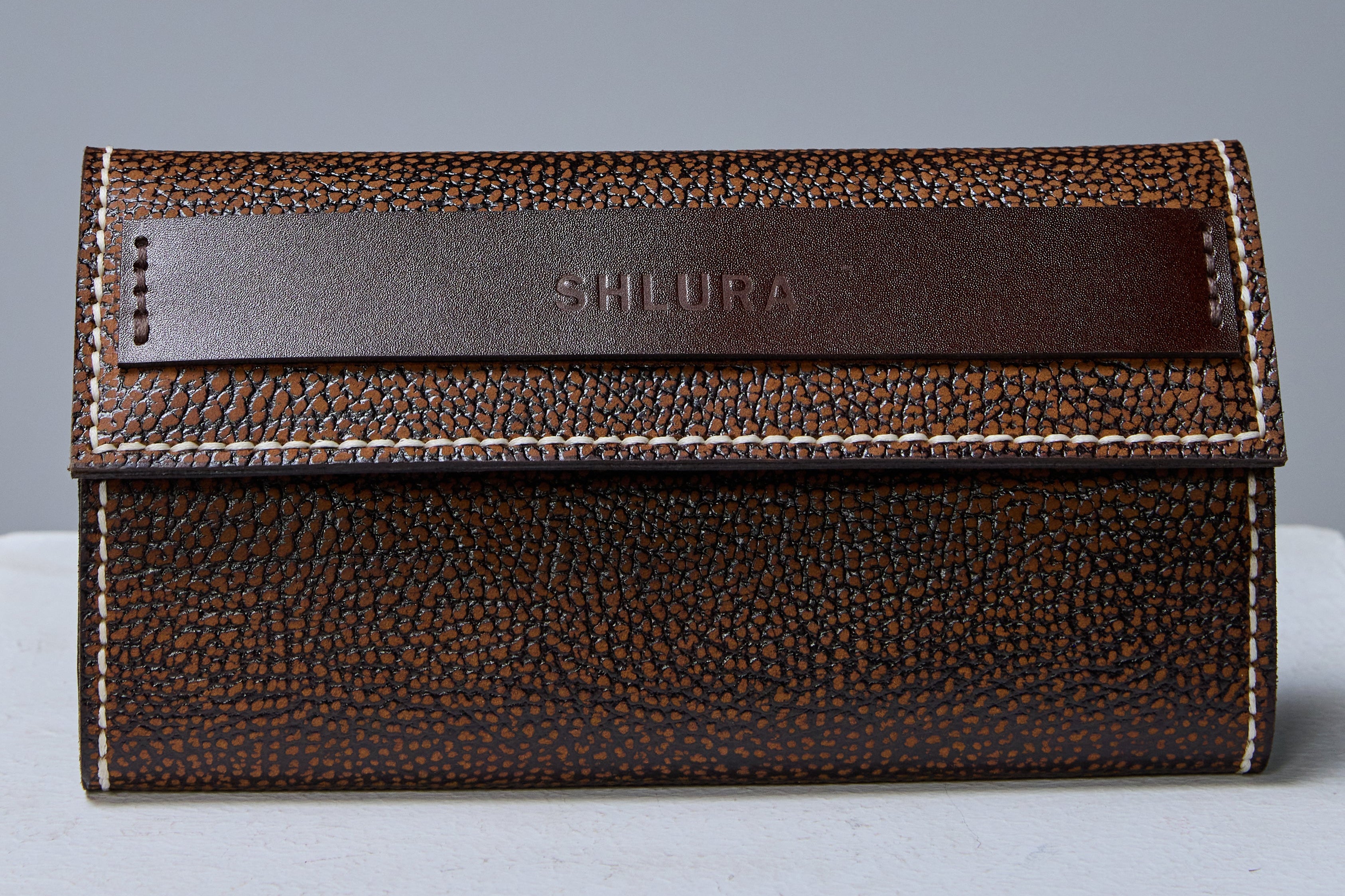 Luzara – Brown